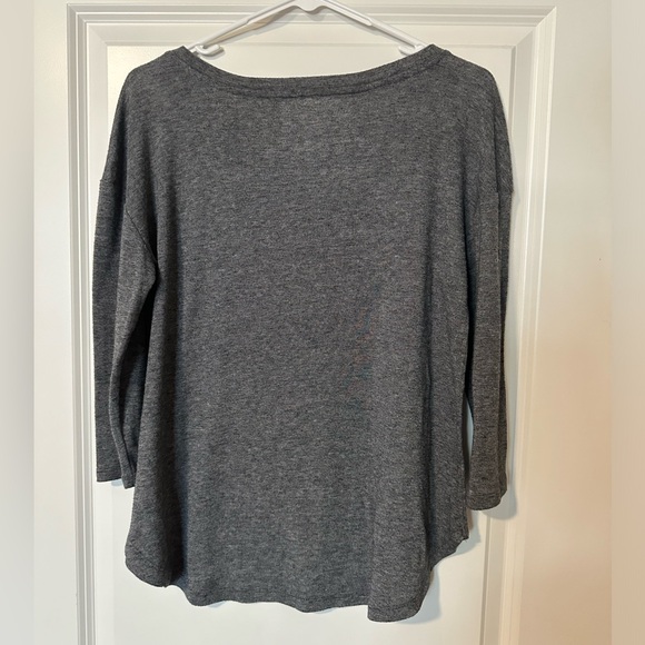 Top - Picture 2 of 2